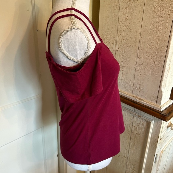 Limited Express Red Short Sleeve Cut Out Blouse - Picture 9 of 12